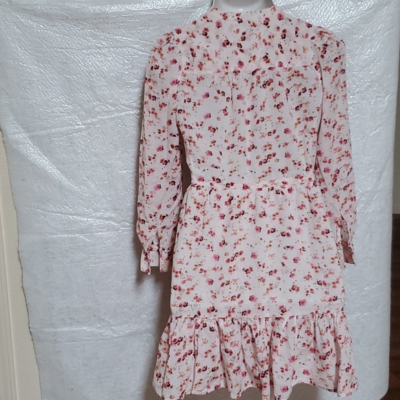 Lucky brand Riley Floral Mini Dress. - Picture 8 of 13